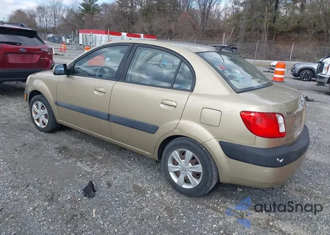 2006 Kia Rio Lx z USA, uszkodzony, nr VIN KNADE123266171027